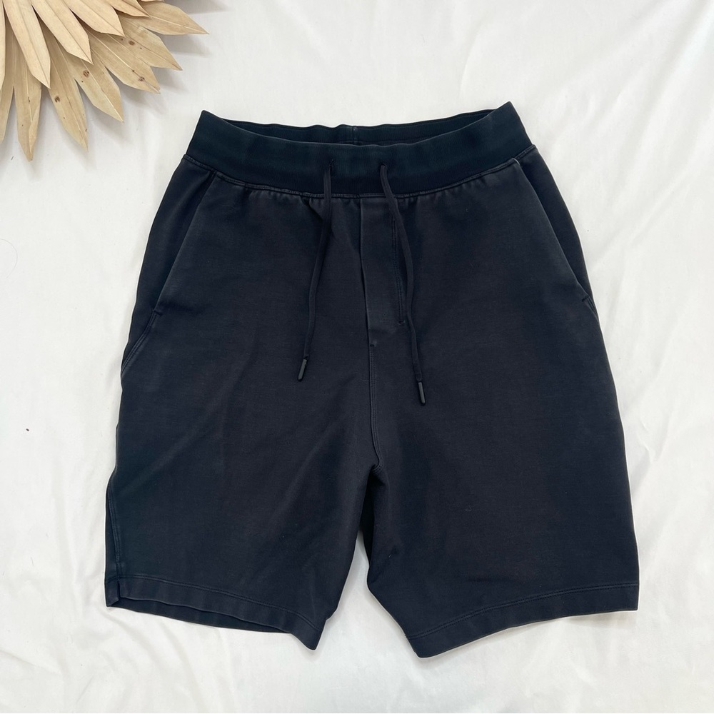 Lululemon Athletica Twill Chill Thick Cotton Black Grey Gym 8” Shorts Small